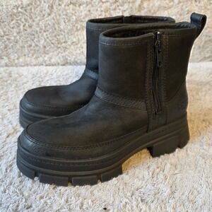 UGG Black Leather Platform Ankle Boots Booties Lug Sole Chunky 5M EU 36 Zip Side